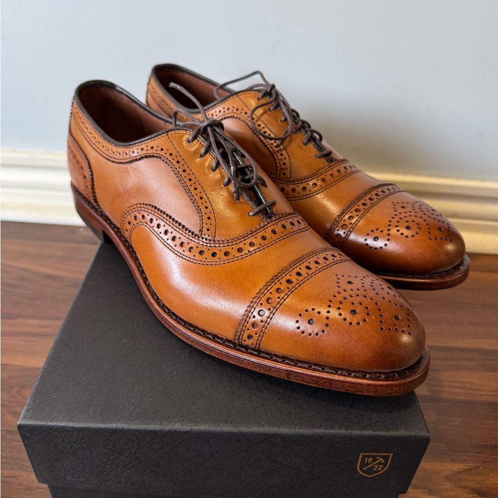 Allen Edmonds Brown Leather Oxford Brogues